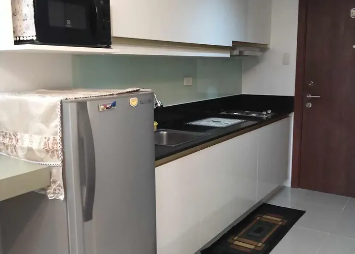Apartment 1 Bedroom Unit Near Moa With Netflix And Wifi *