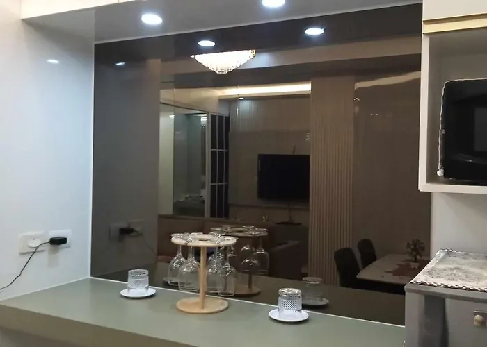 1 Bedroom Unit Near Moa With Netflix And Wifi Apartment Manila